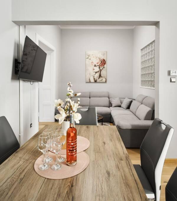 City Twenty 2Bdr Apartment By Irundo Zagrzeb Zewnętrze zdjęcie